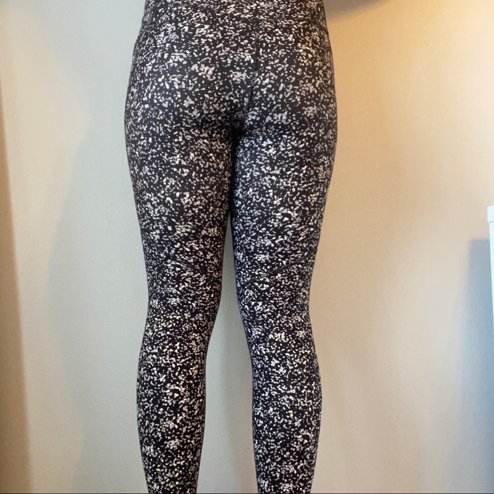 SOLD-Old Navy Active Leggings